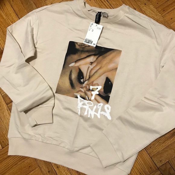 ariana grande long sleeve